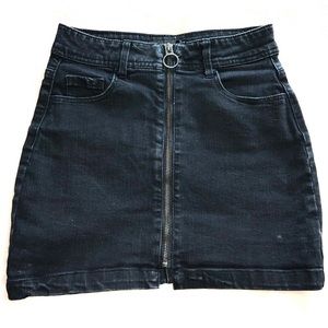 C’EST TOI Black mini skirt